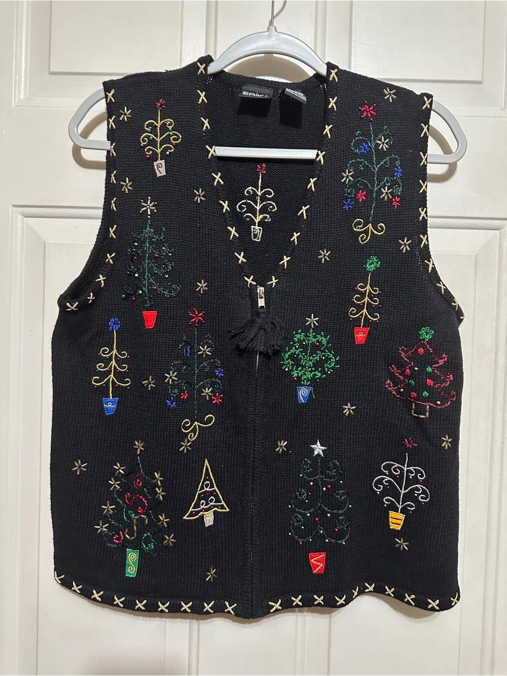 Vintage 90’s Erika Christmas Tree Sweater Vest M Embroidered Black Beaded Zip Up